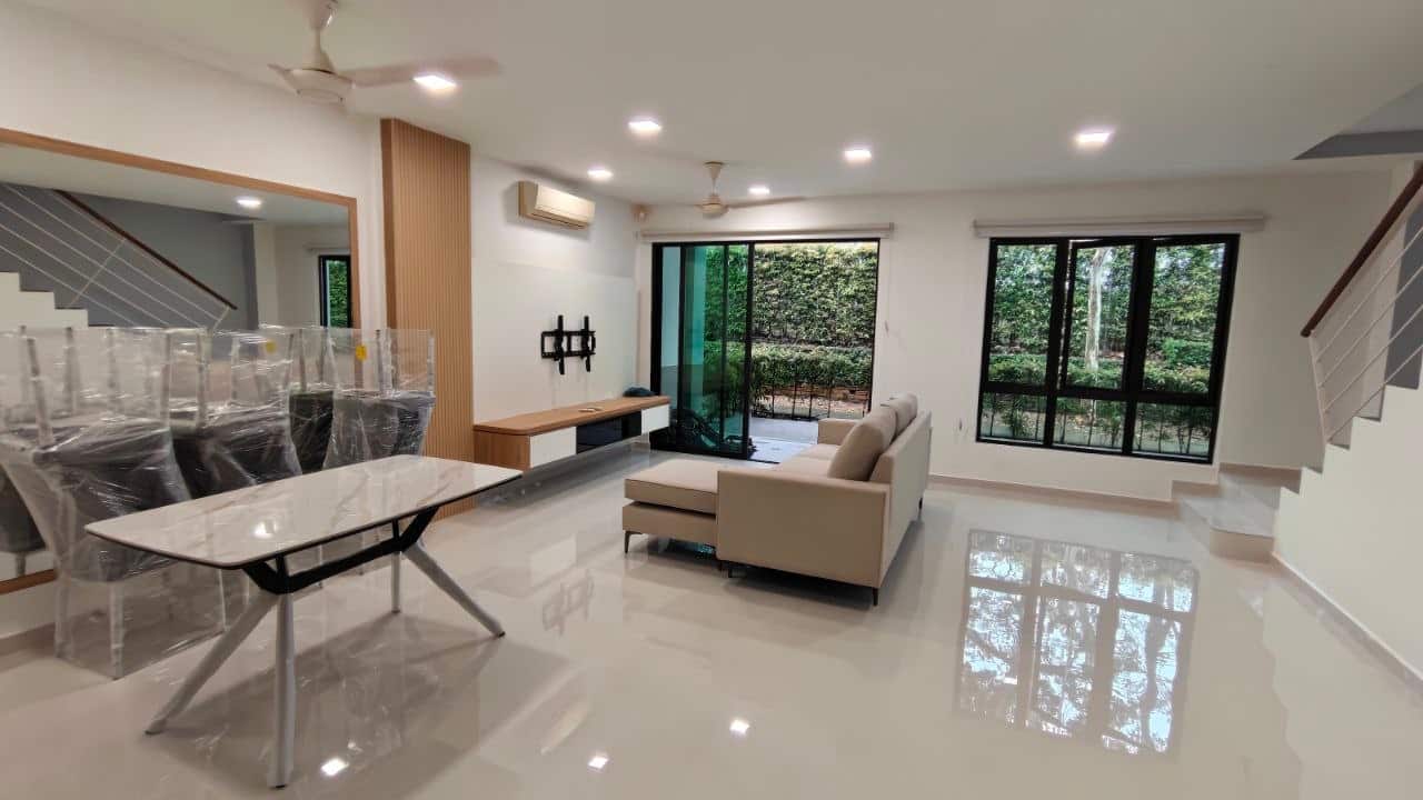 2-Storey Intermediate Terrace House Leisure Farm 1
