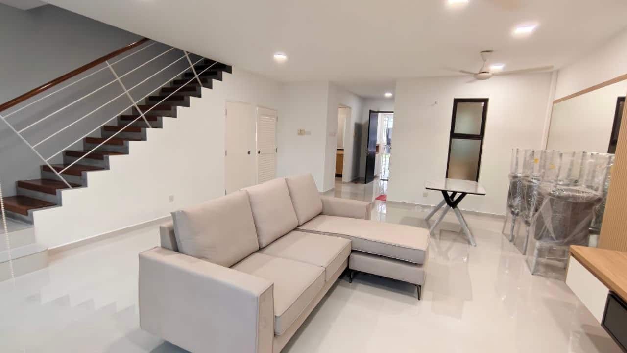 2-Storey Intermediate Terrace House Leisure Farm 2
