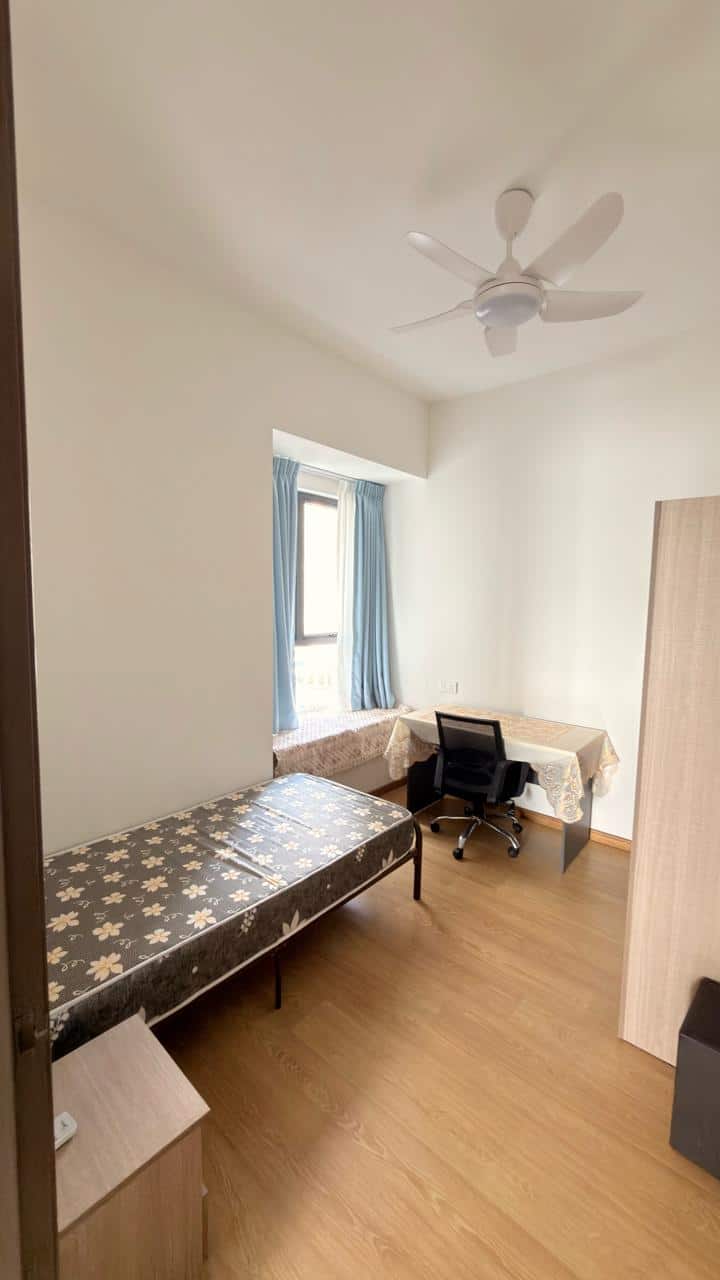 Condominium Country Garden Kingsbay 8