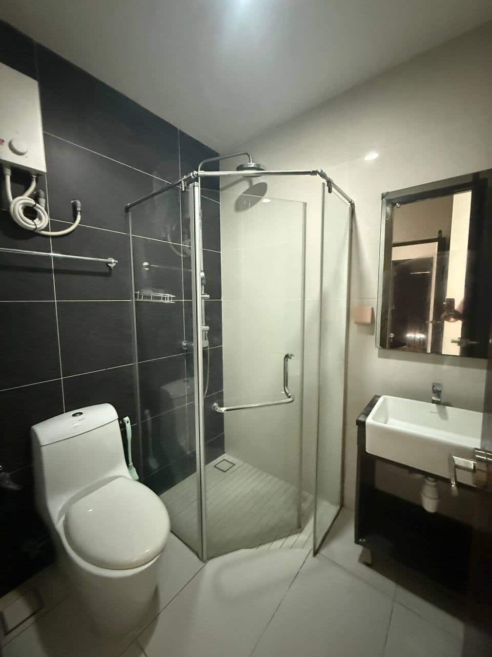 Service Apartment 8