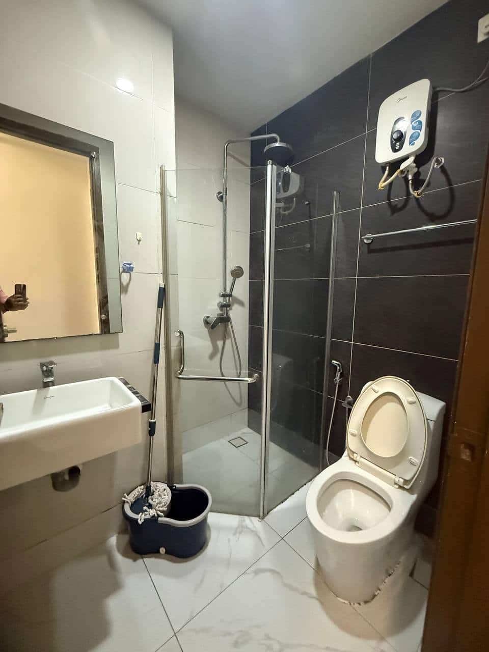 Service Apartment 10