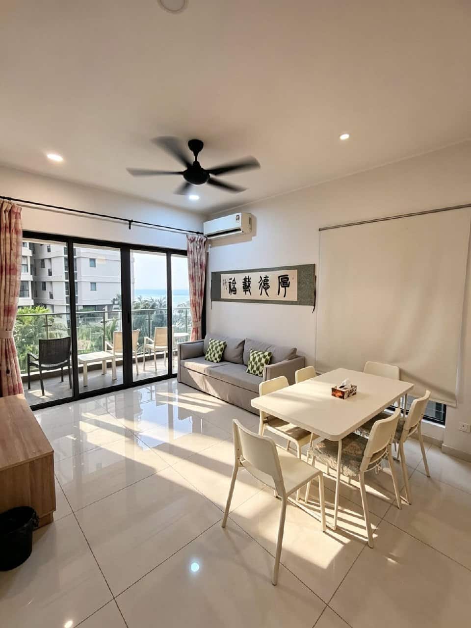 Condominium Country Garden Danga Bay 1