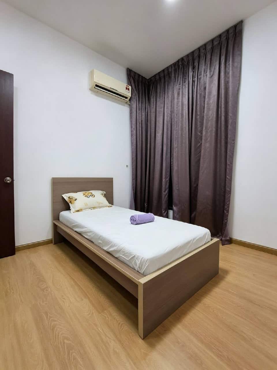 Condo Country Garden Danga Bay 5