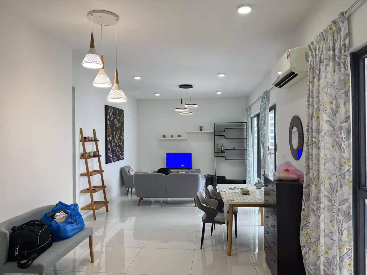 Condominium Country Garden Danga Bay 1