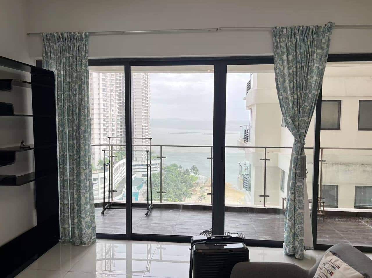 Condominium Country Garden Danga Bay 2