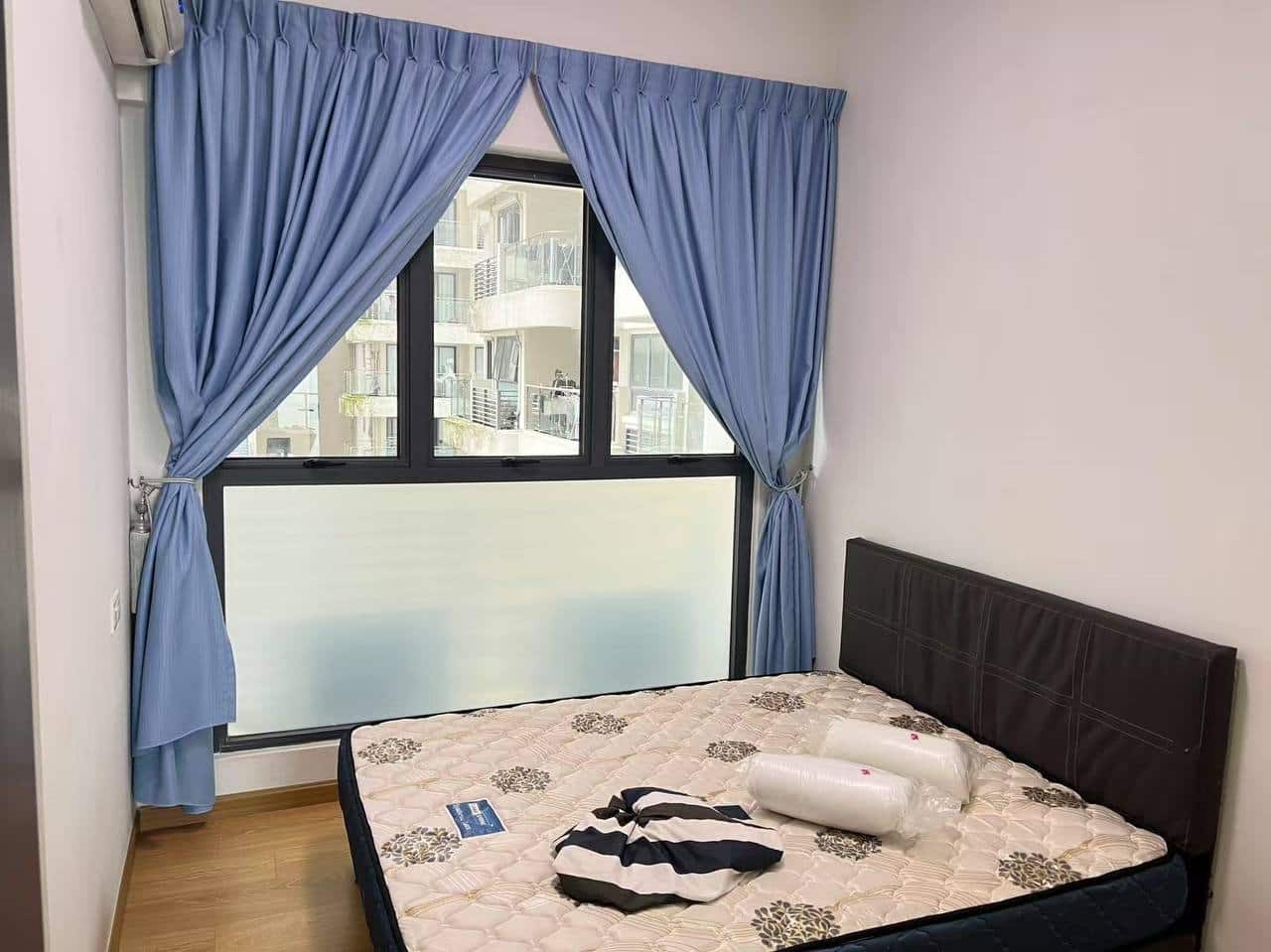 Condominium Country Garden Danga Bay 7