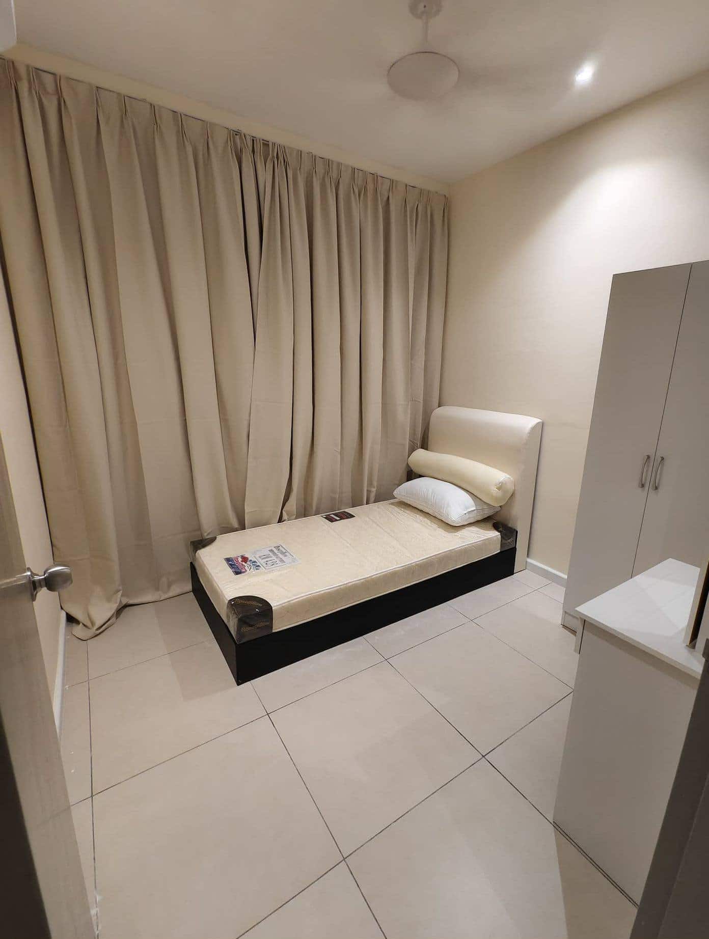 Condominium One49 Residence 5