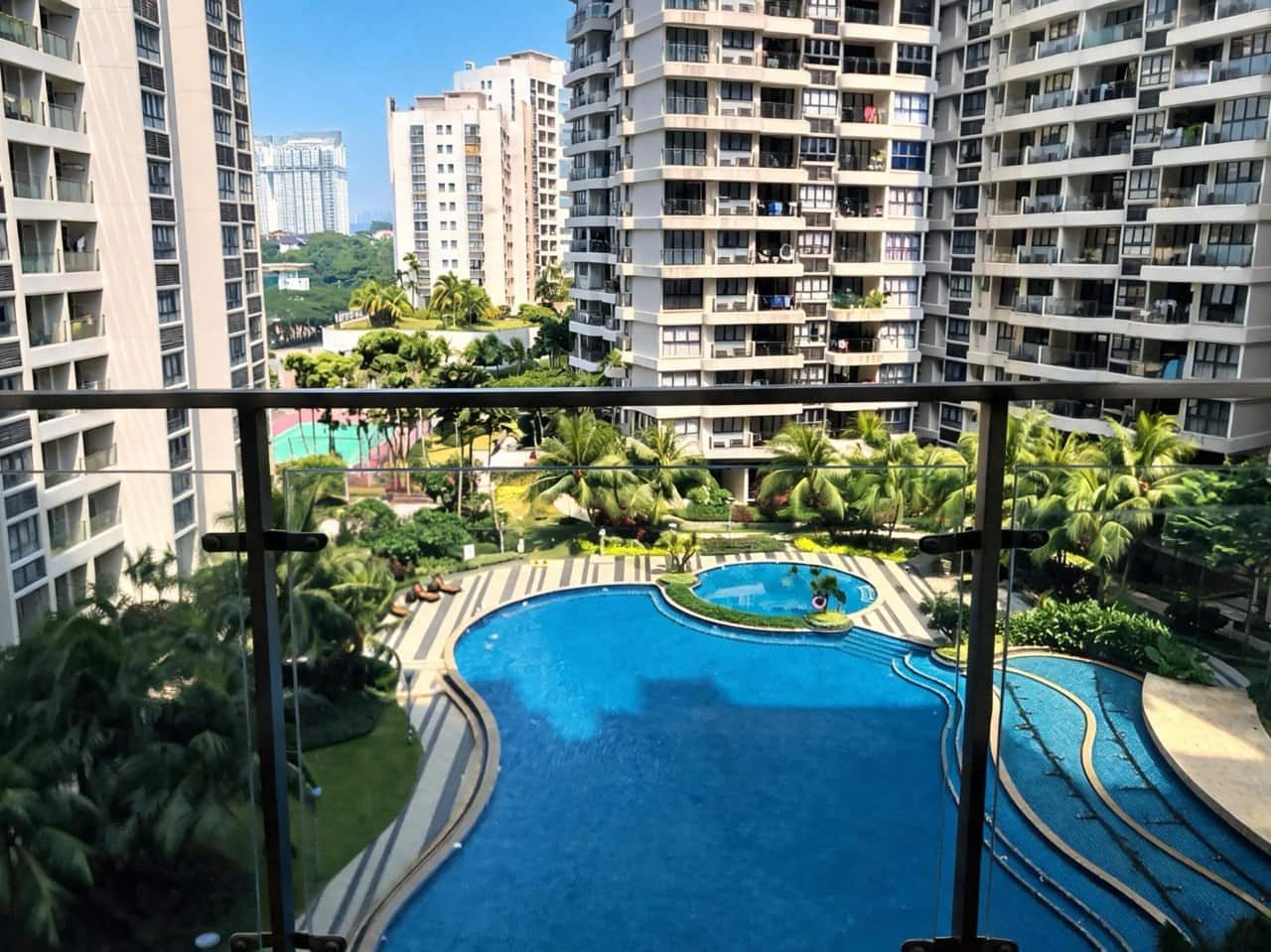 Condominium Country Garden Danga Bay 2