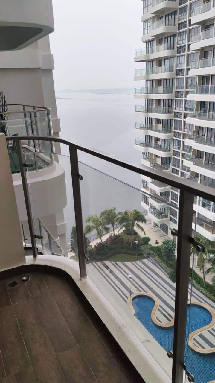 Condo Kings Bay 3