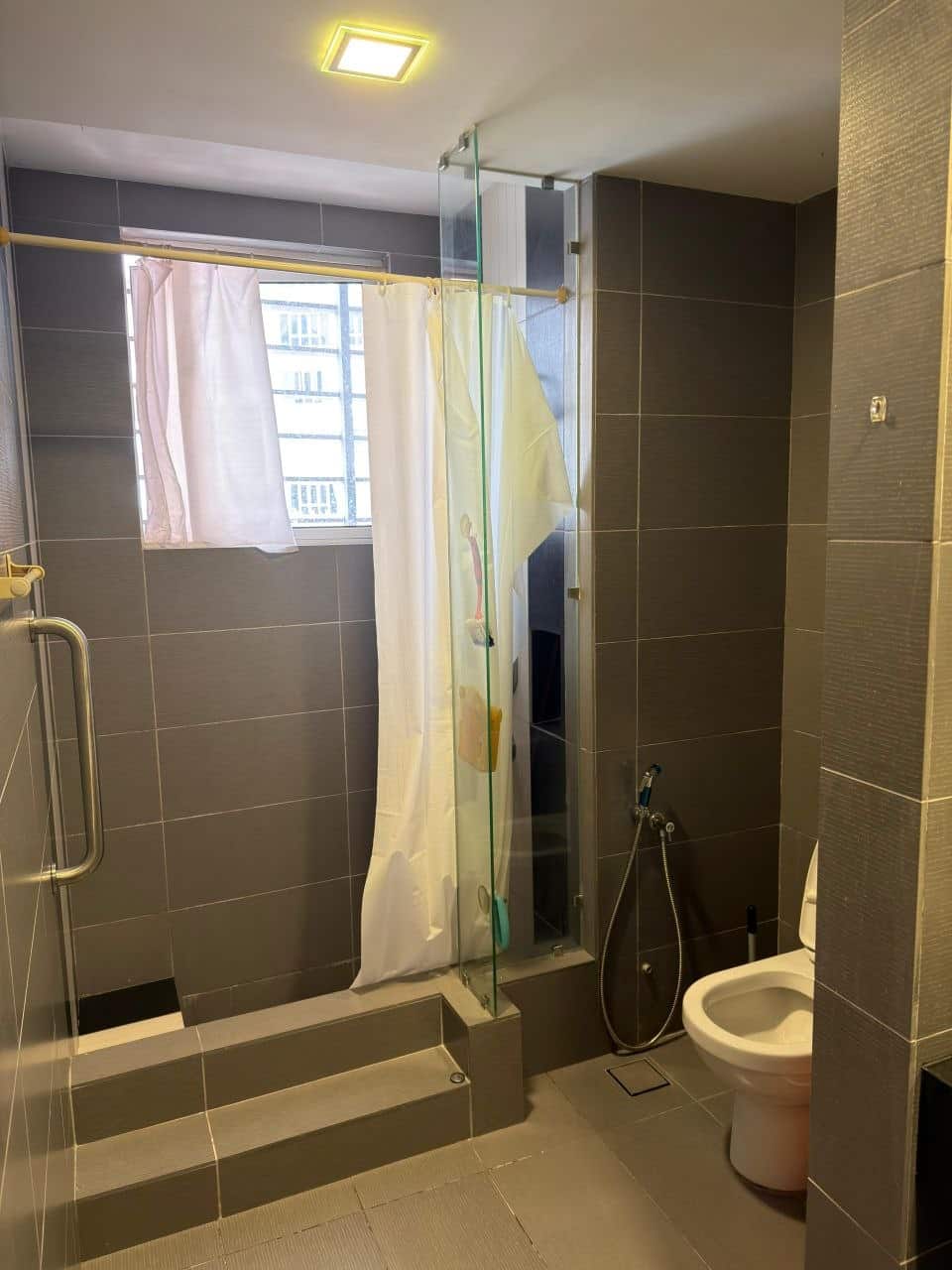Condo Danga Bay 10