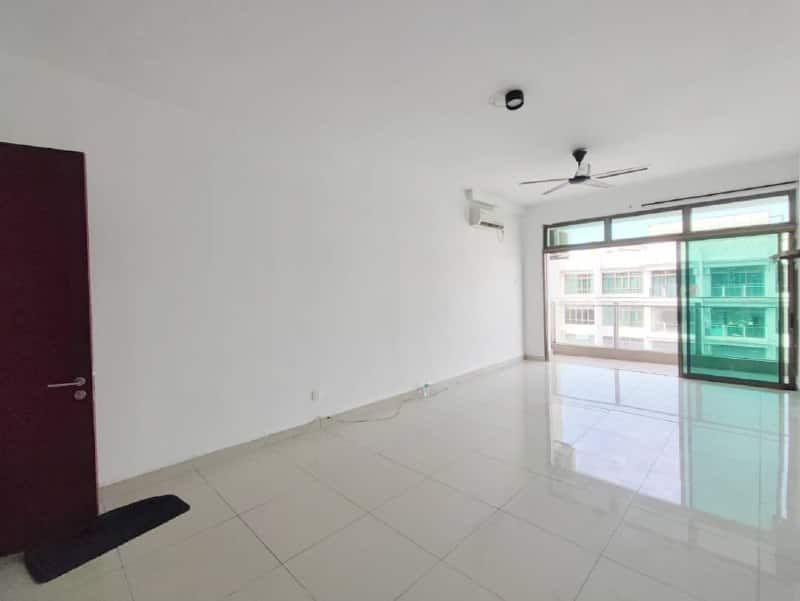 Condo Parc Regency Plentong 3