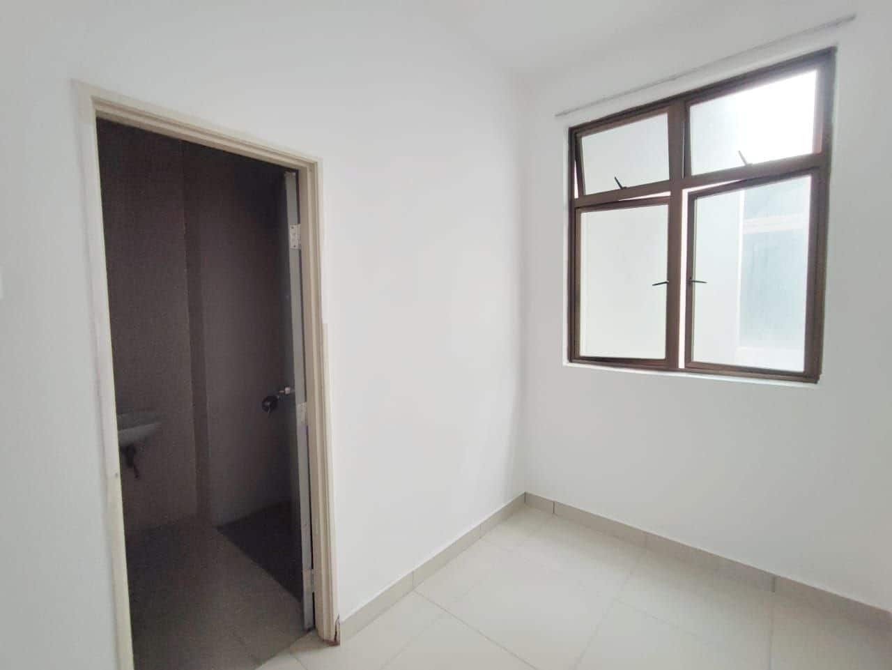 Condo Parc Regency Plentong 11