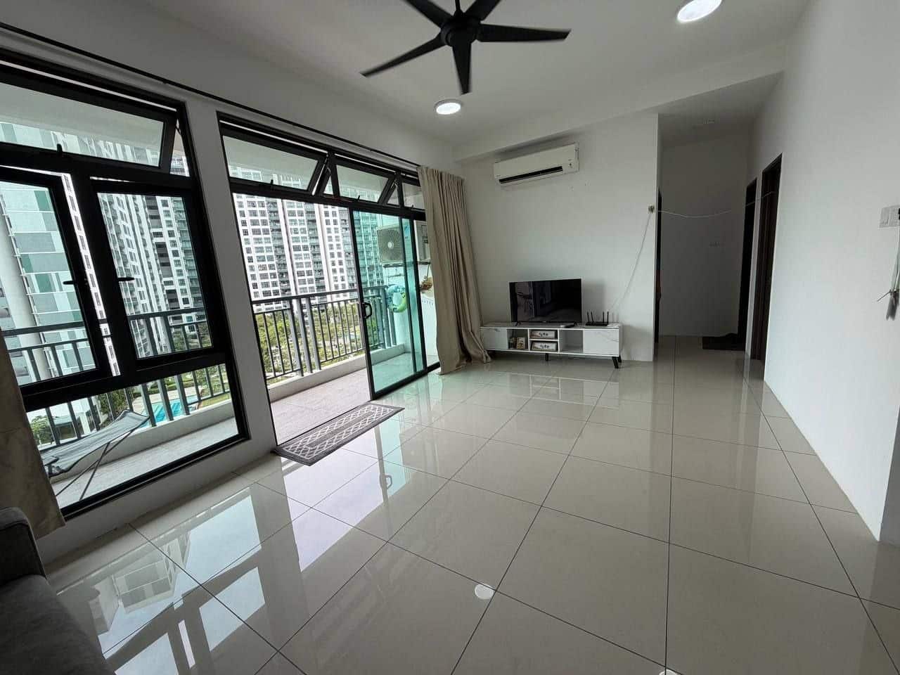 Condo Taman Perling 2