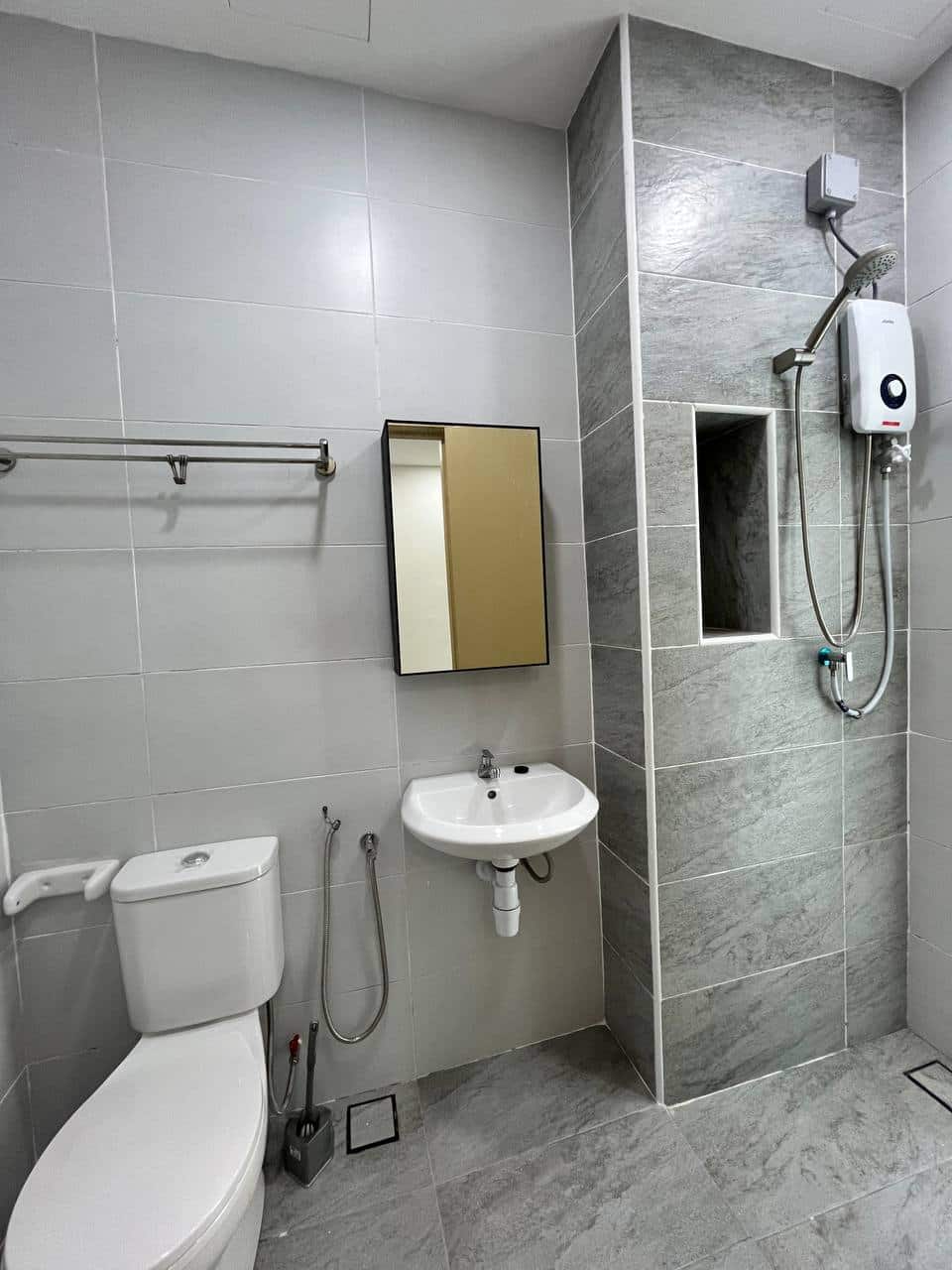 Condo Daya 9