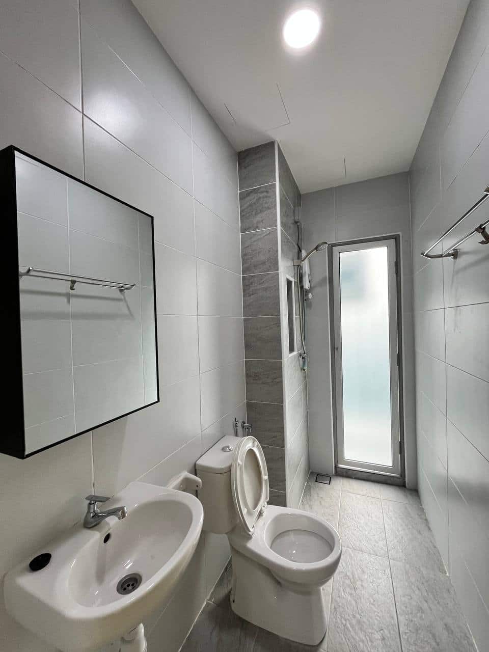 Condo Daya 10