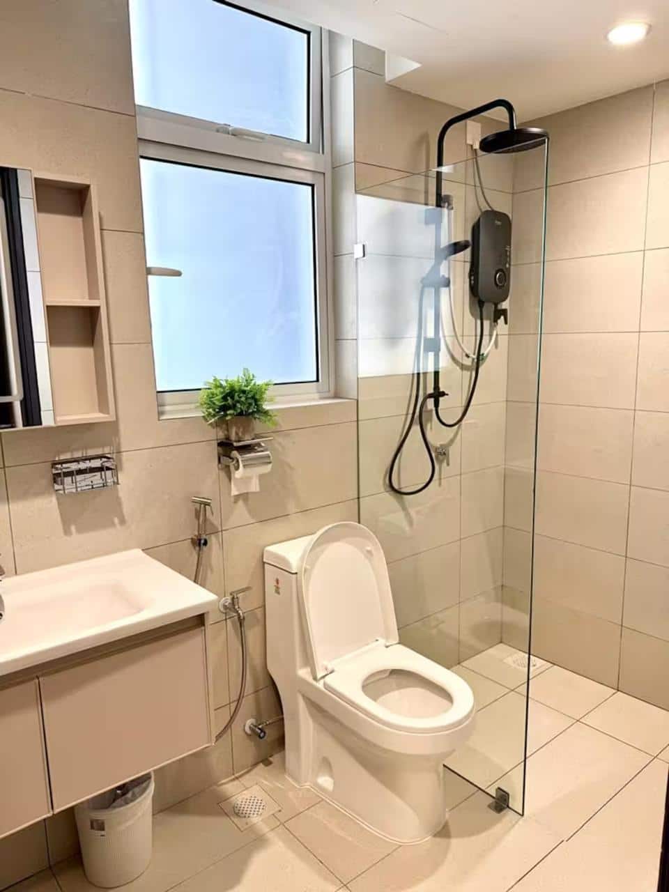 Condominium MBW Bay 7