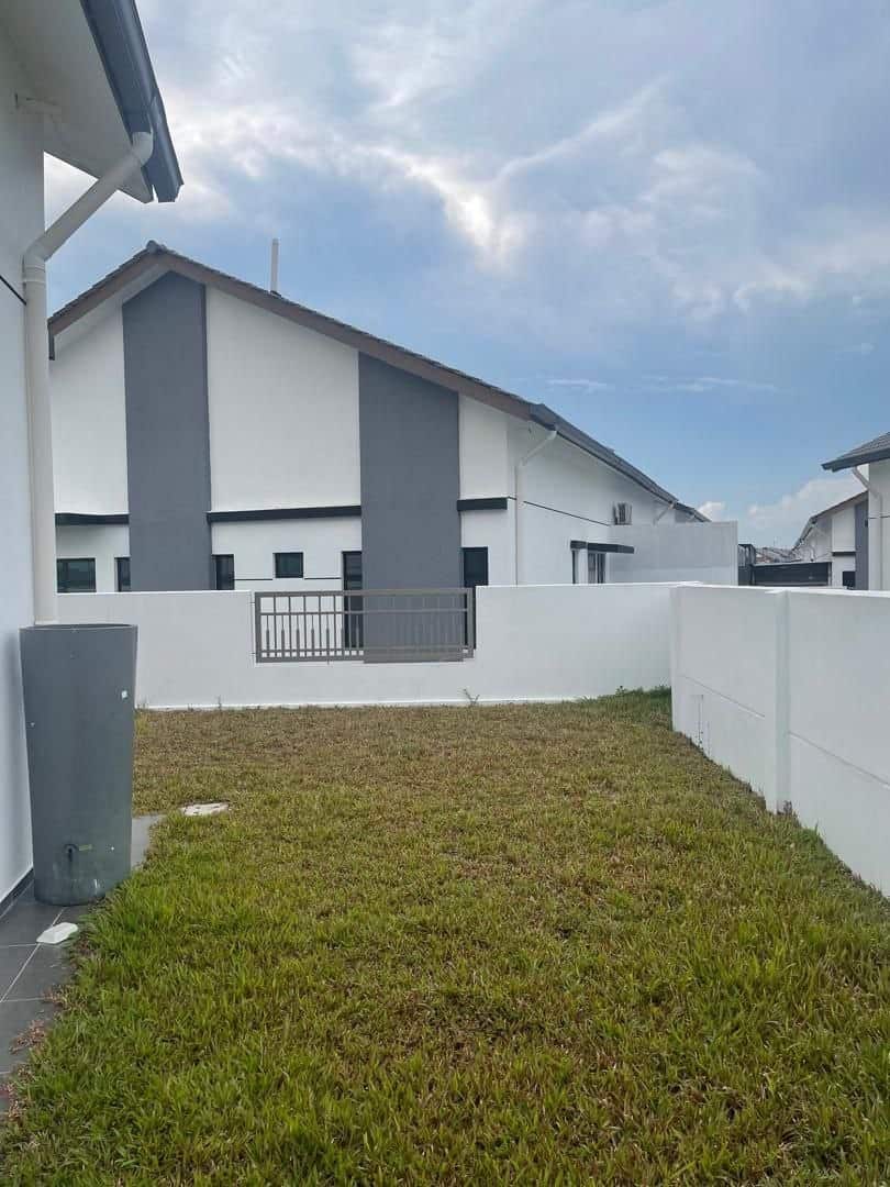 Single Storey Semi-D IOI Bandar Putra Kulai 3