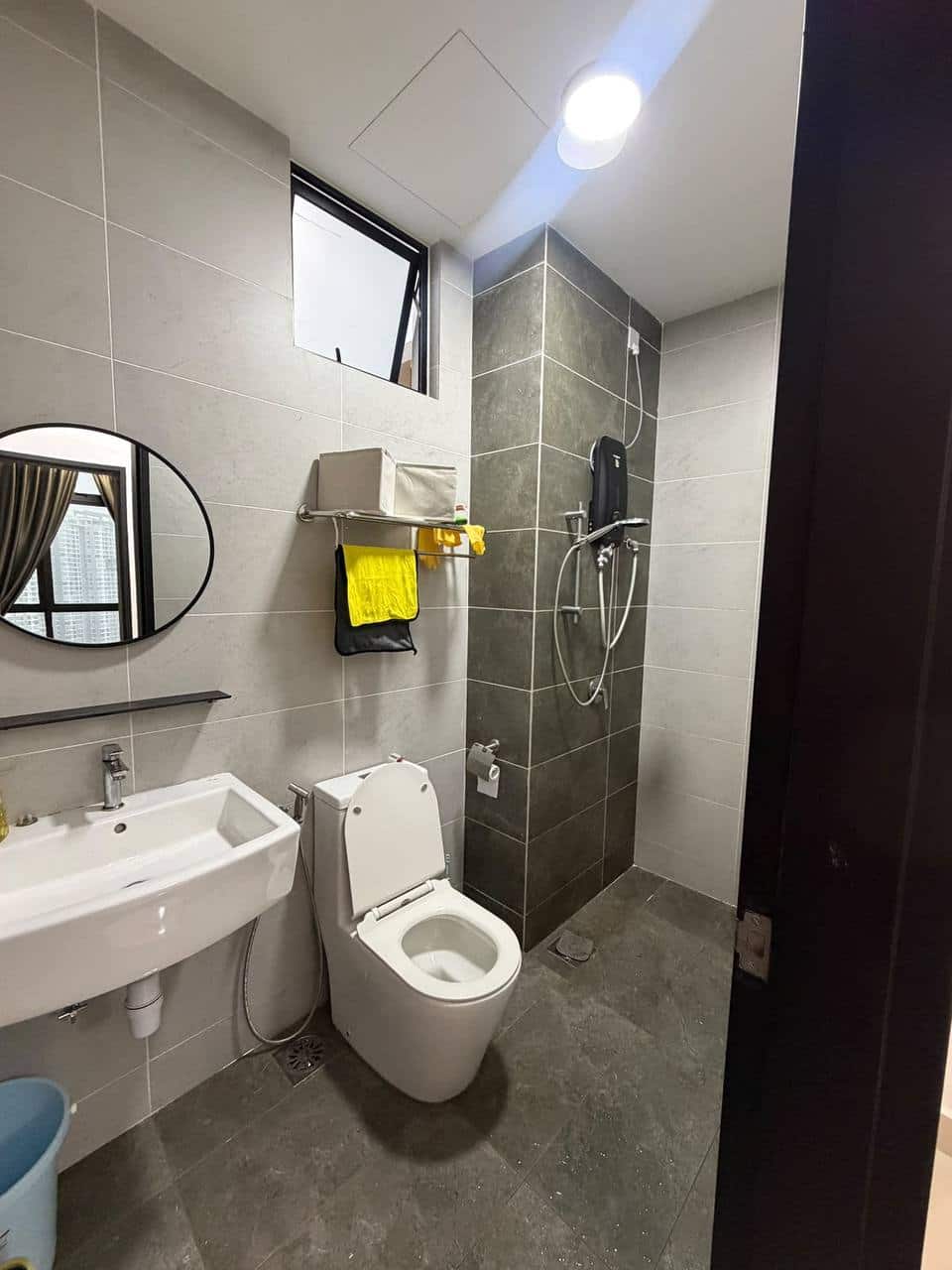Condominium Twin Tower 7