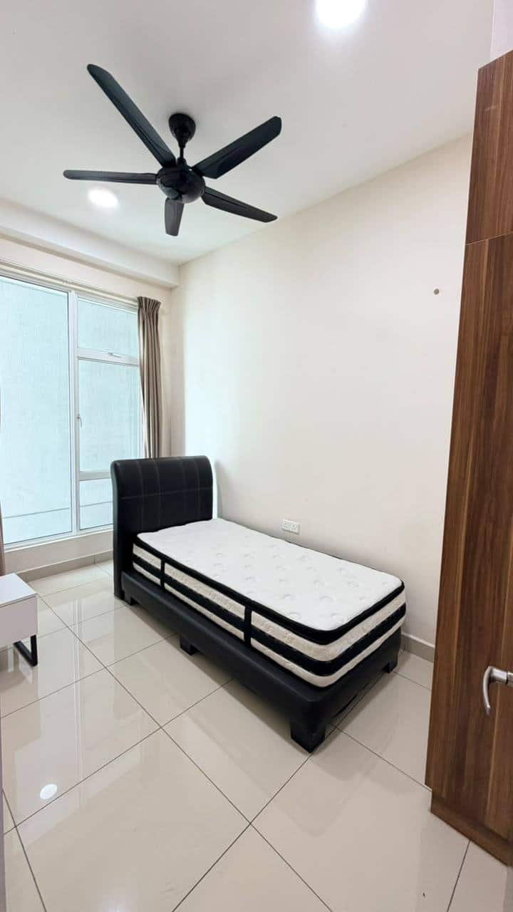Condominium Larkin 6