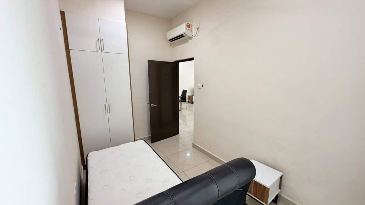 Condominium Larkin 8