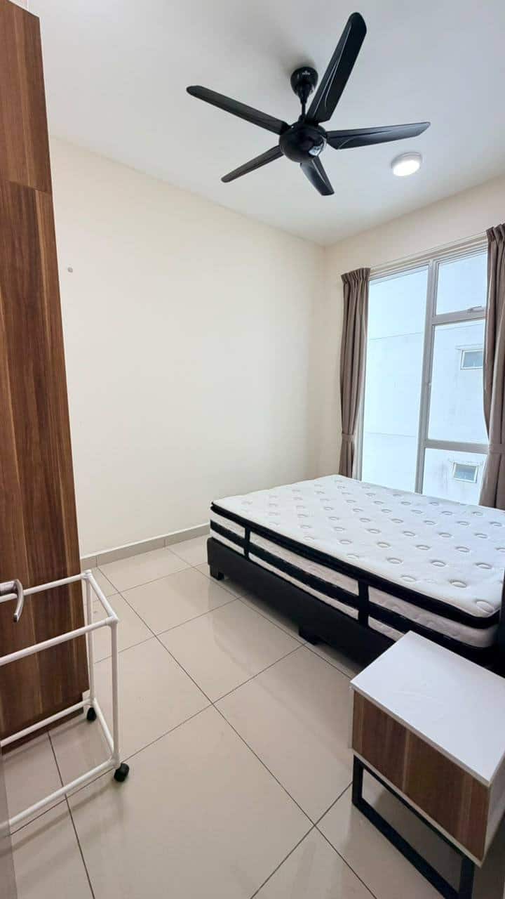 Condominium Larkin 7