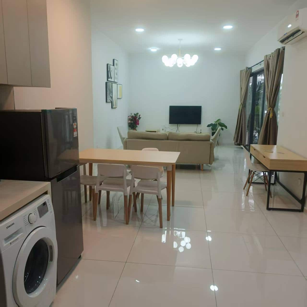Condo Country Garden Danga Bay 1