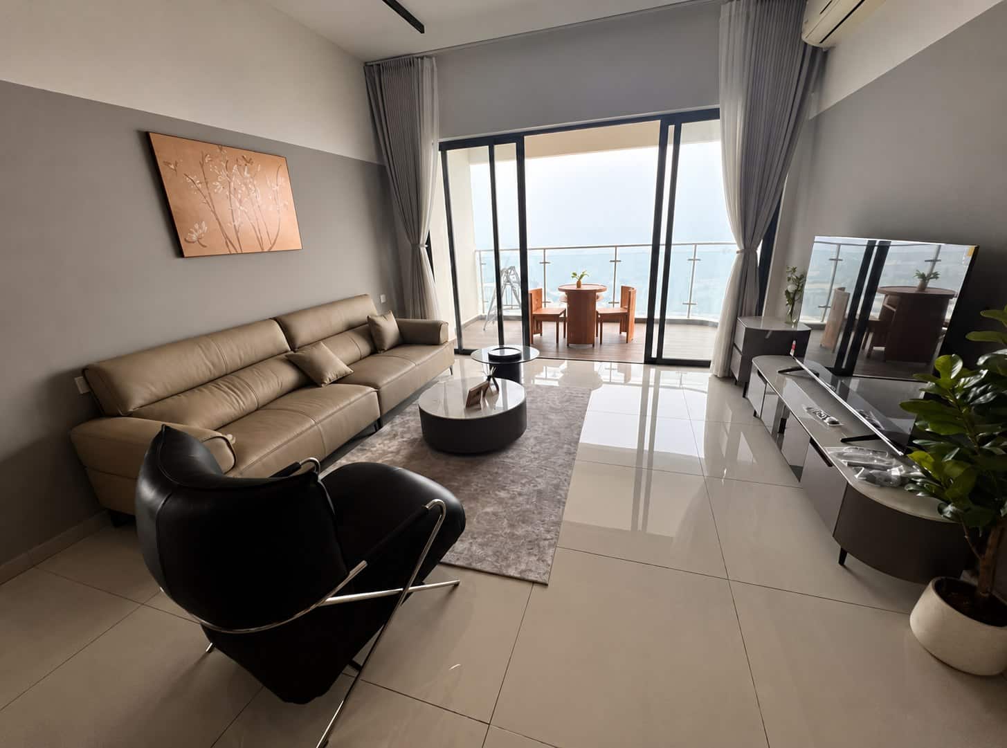 Condo Danga Bay 1