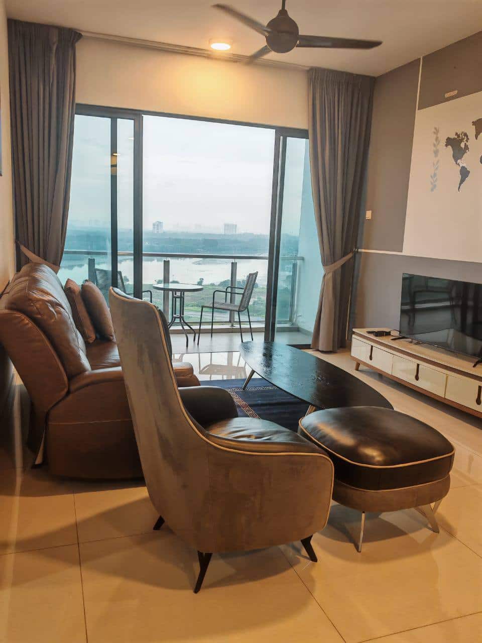Condo Danga Bay 2