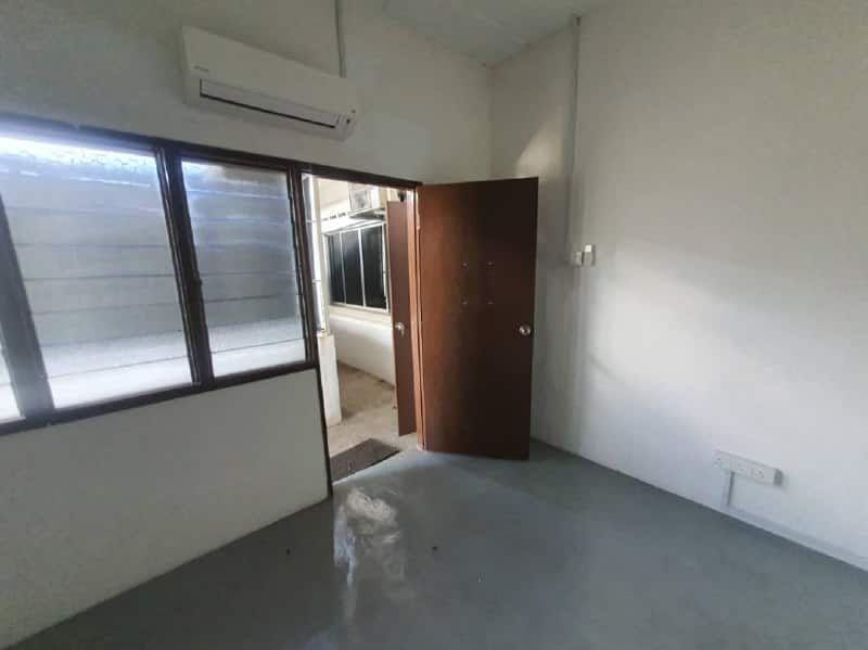 1st Floor Jalan ros merah 5