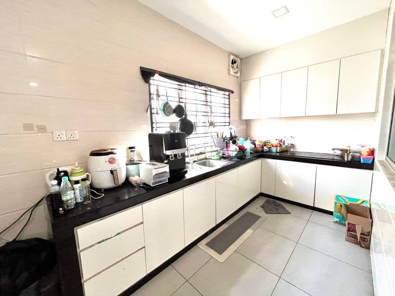 2.5 Storey Terrace Corner lot Imperial Jade Residence 9