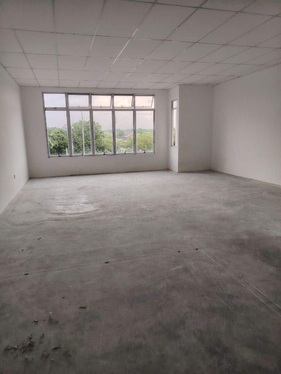 Intermediate Lot Tampoi