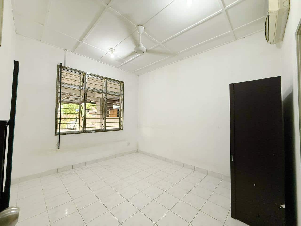 Single Storey Terrace EndLot Taman Bukit Indah 2 5