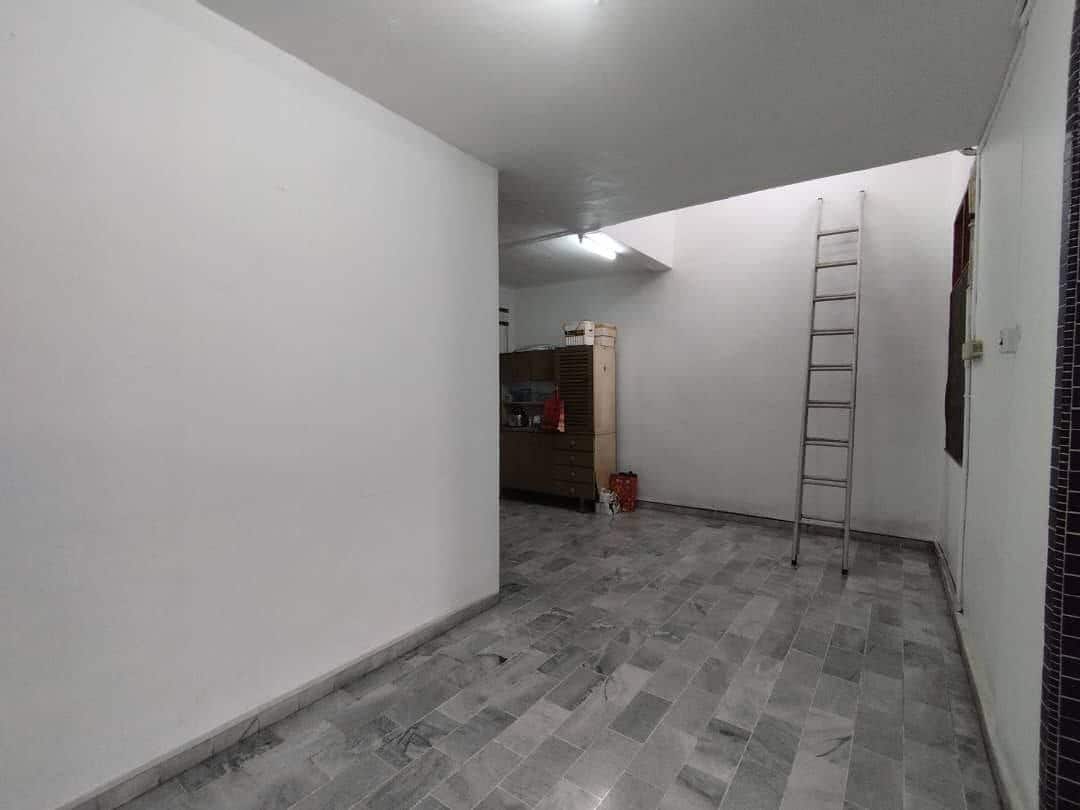 Single Storey Terrace Tun Aminah 4