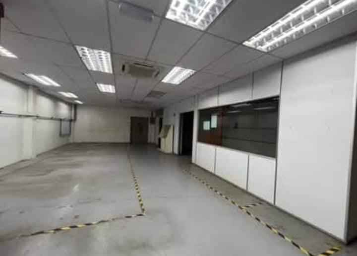 Semi Detached Corner Factory Jalan Chenderai 2