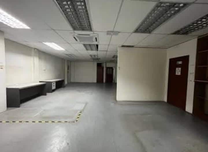 Semi Detached Corner Factory Jalan Chenderai 4