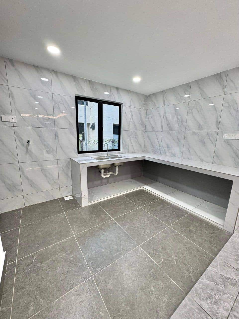 Double Storey Terrace Permas Jaya 6