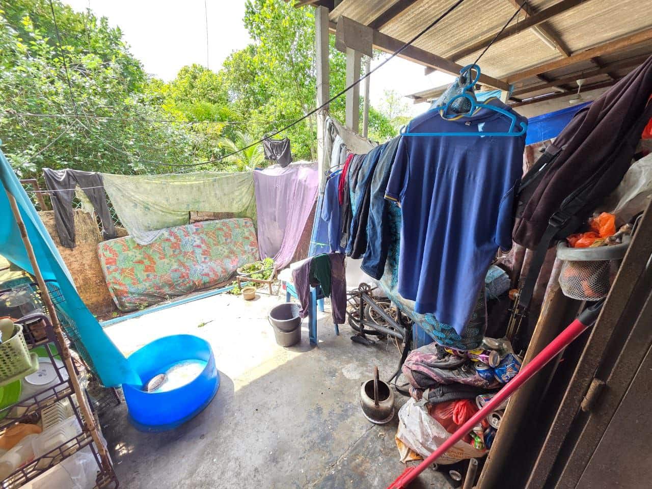 Double Storey Low Cost Pekan Nanas 7