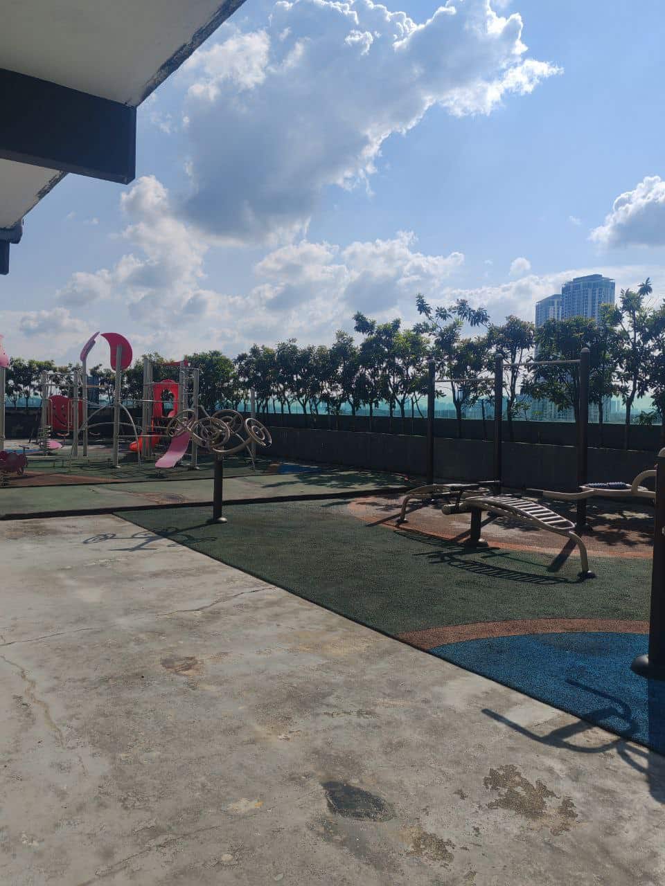 Condo D' Carlton Seaview 5