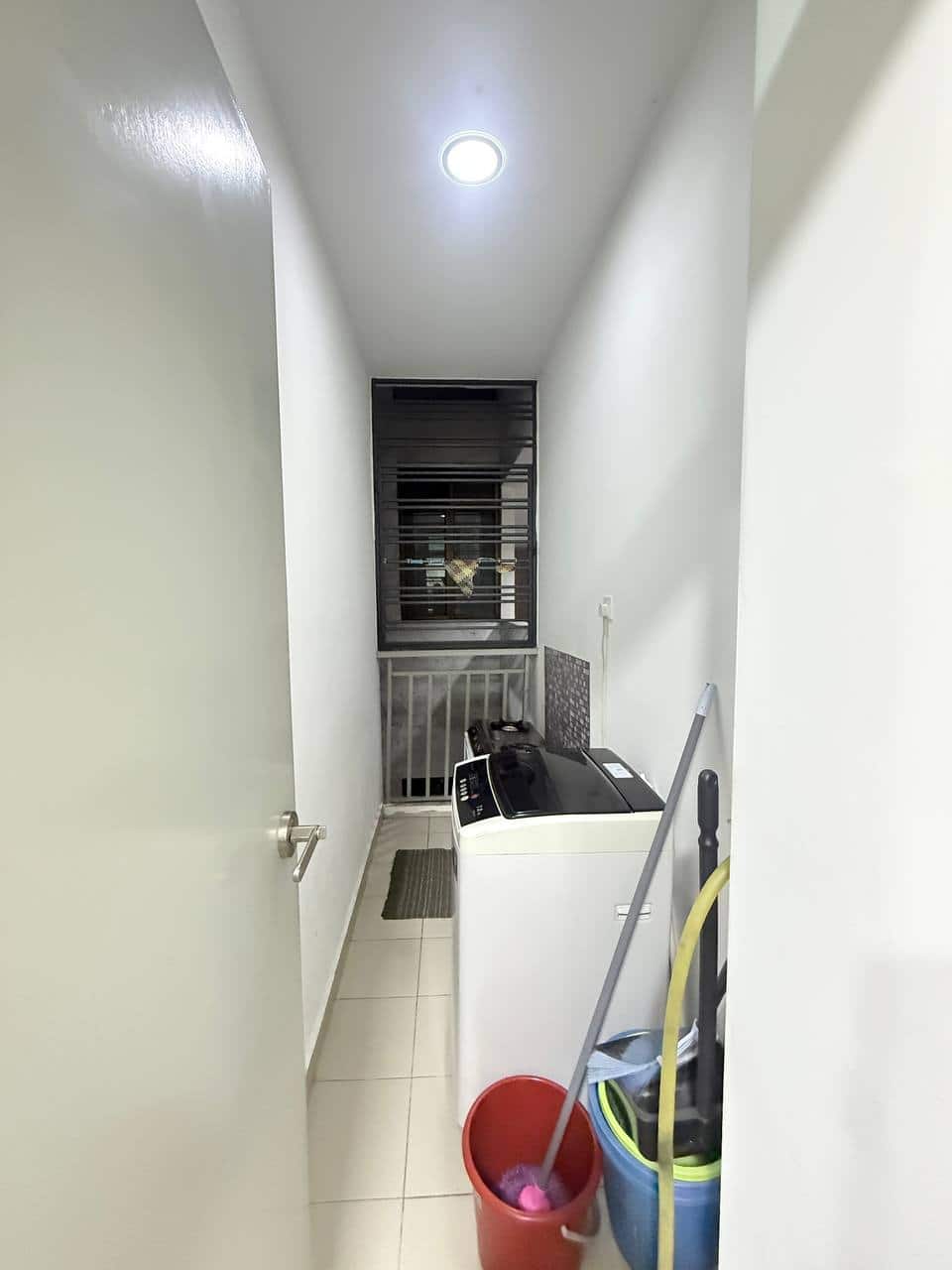 Condo Parc Regency 9