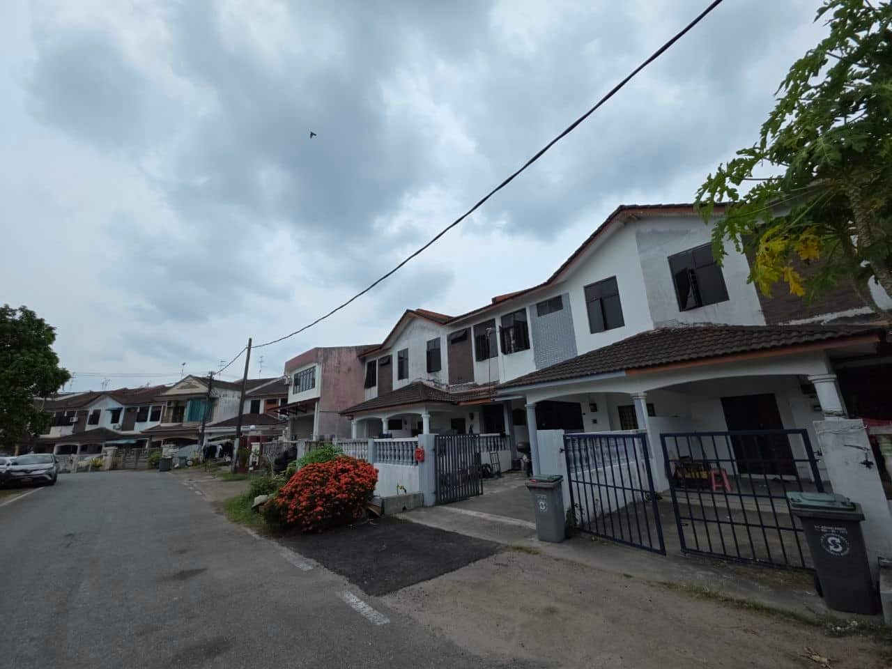 Double Storey Terrace House Jalan Mewah Pekan Nanas 5