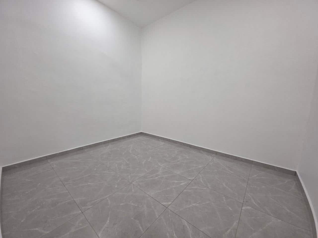 Double Storey Terrace Pekan Nanas 4