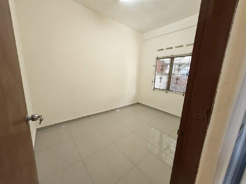 Terrace House Taman Jaya 12