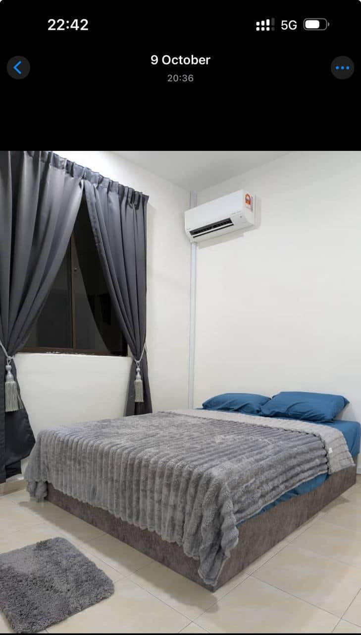 Queen Bed Room with A/C attached UTM 3