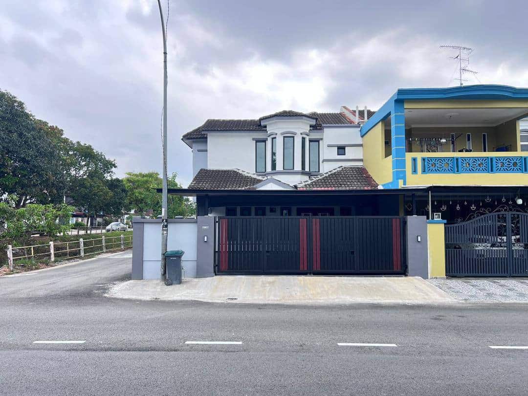 Double Storey Terrace Bukit Indah
