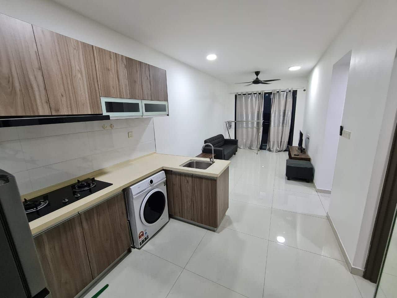Apartment Tampoi 3