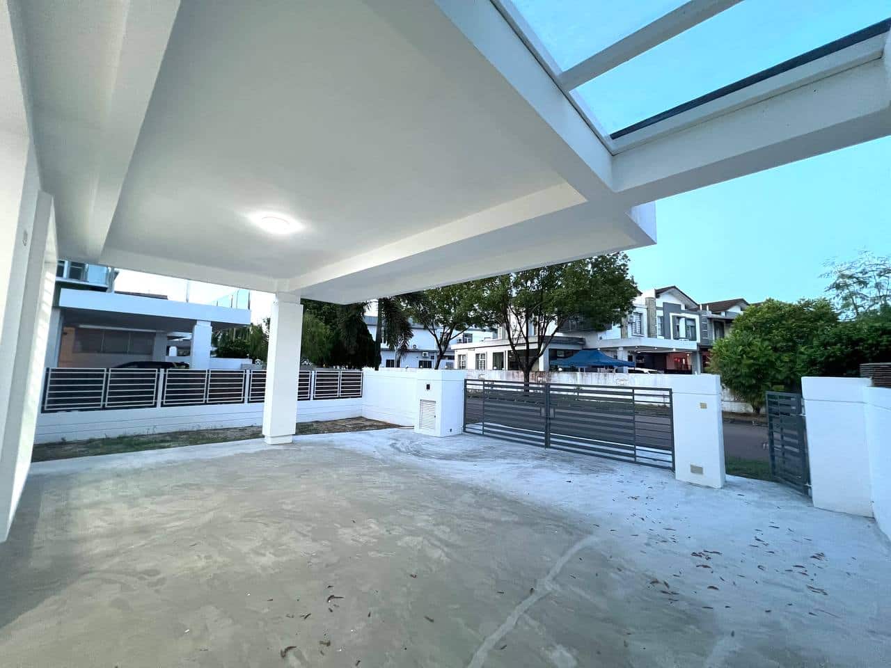 Double storey Semi-D Ponderosa Green
