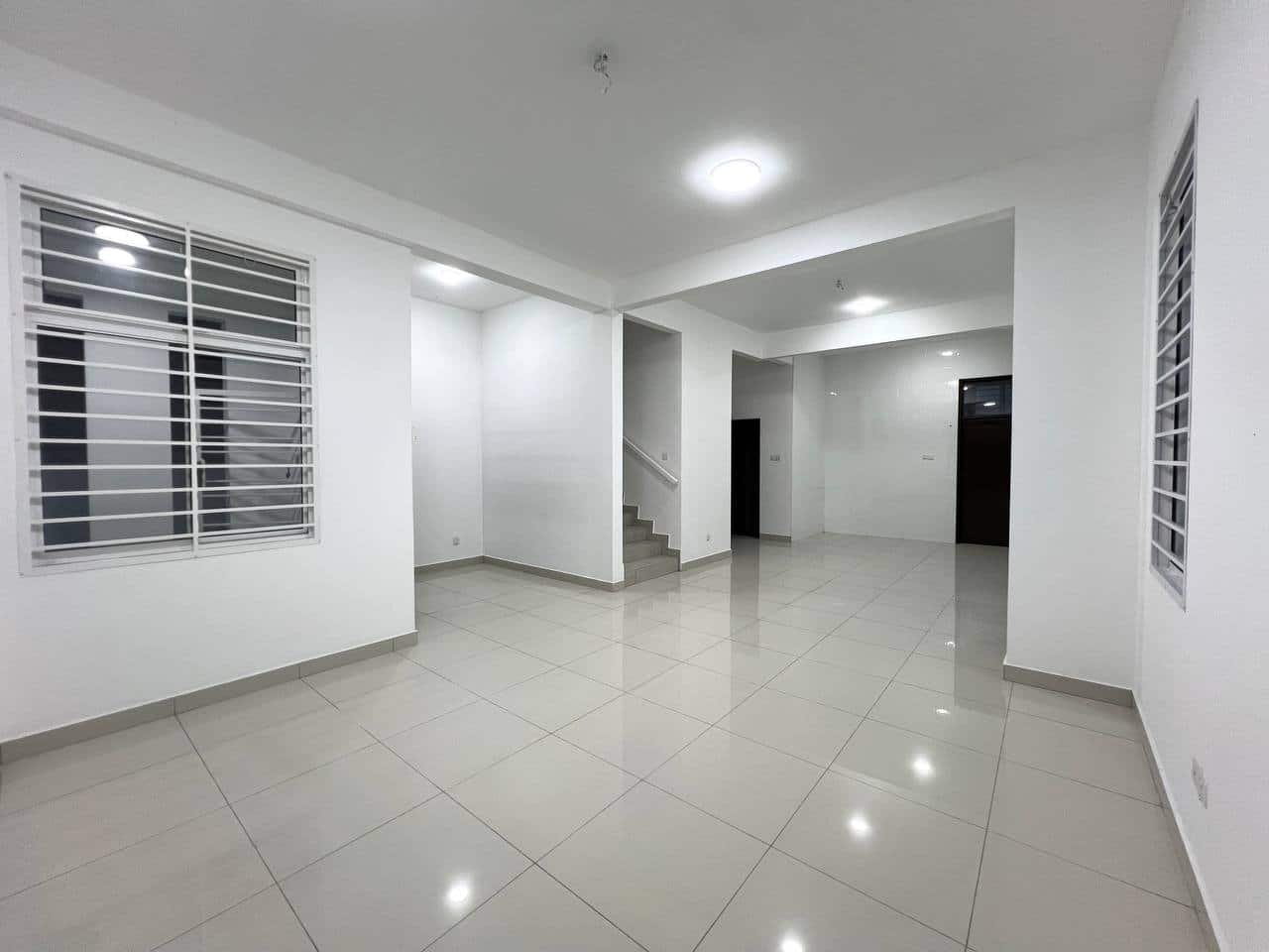 Double storey Semi-D Ponderosa Green 4