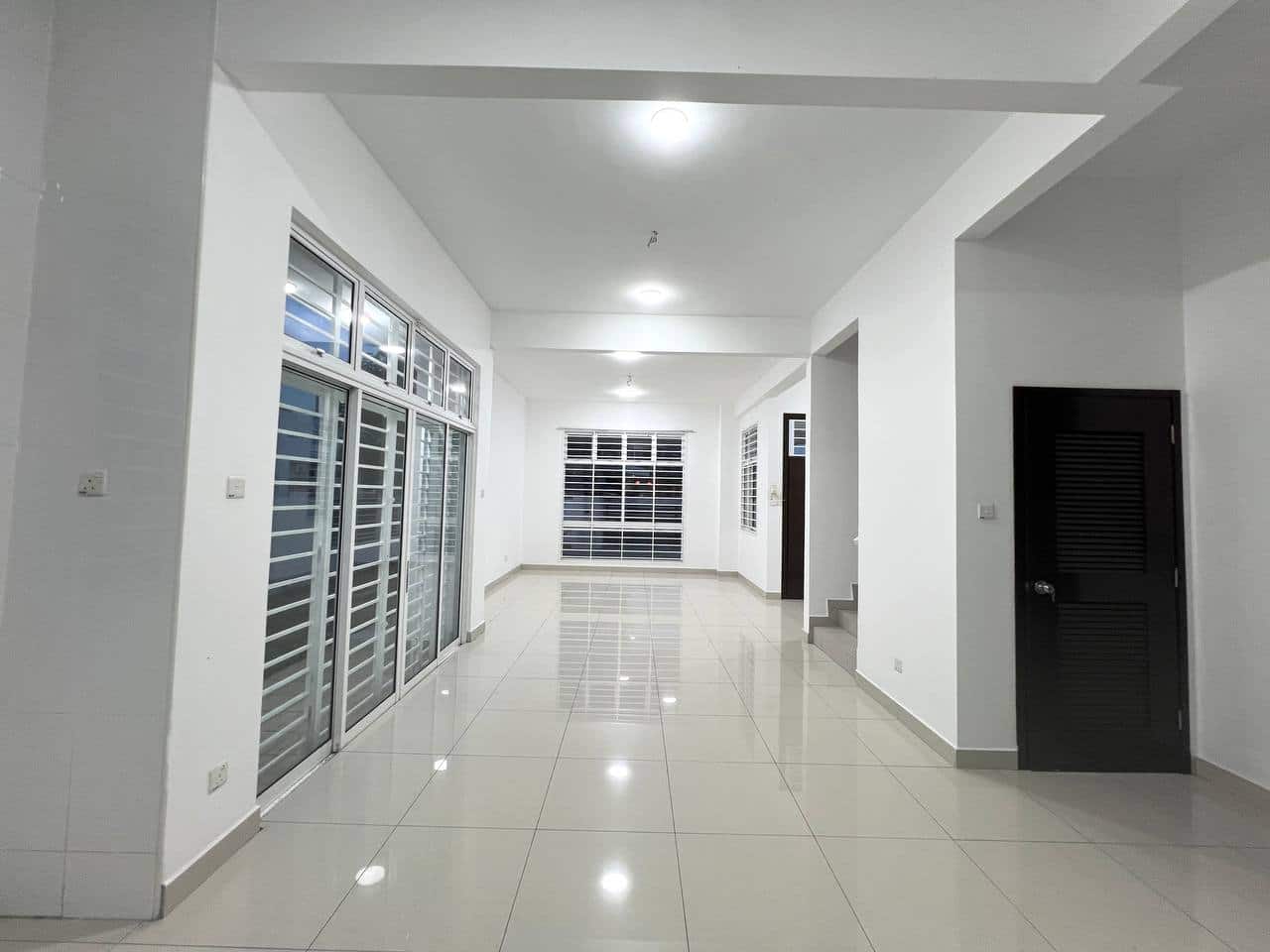 Double storey Semi-D Ponderosa Green 3