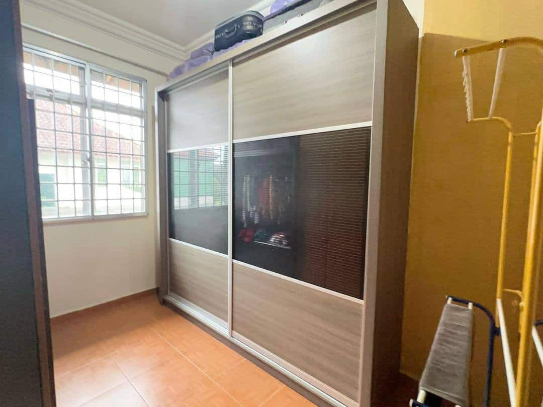 Double Storey Semi D Taman Bukit Kempas 9