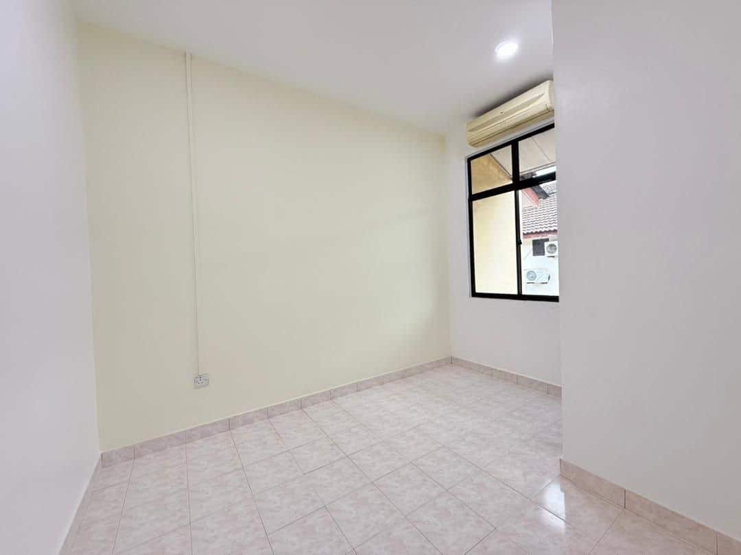 Double storey Terrace Mutiara Rini 5